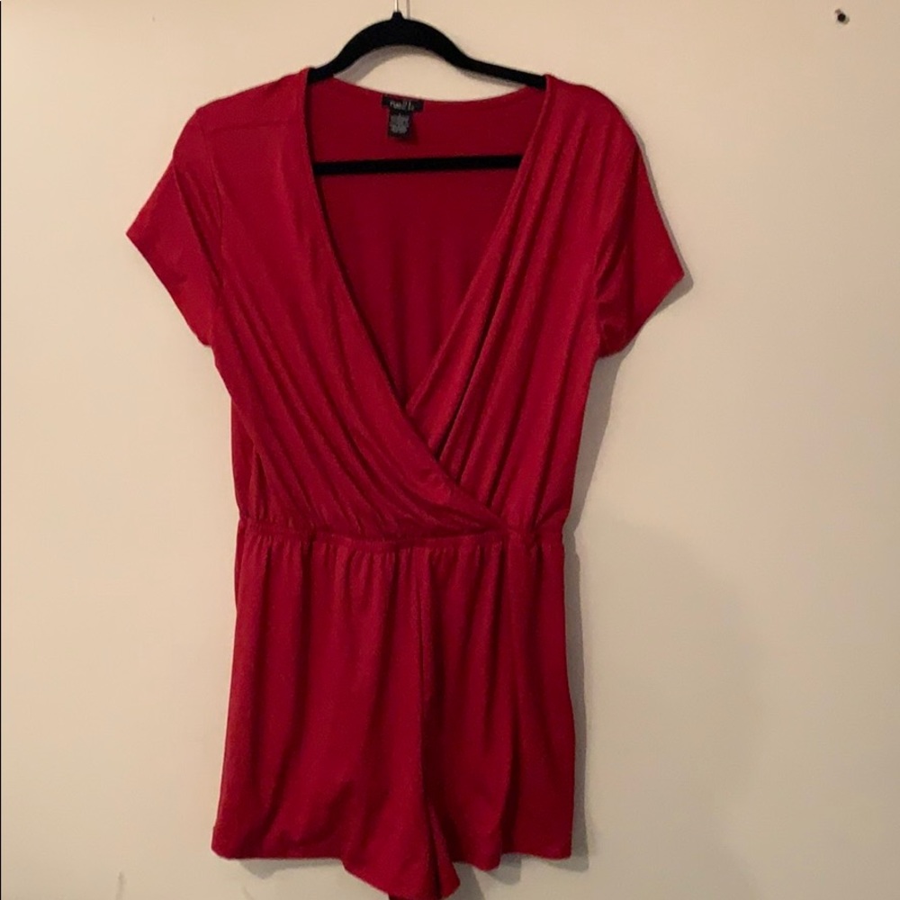 NWOT Rue 21 romper. Perfect condition